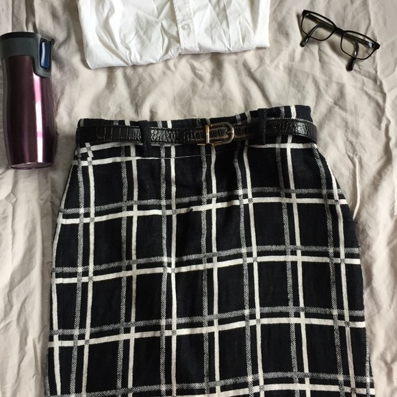 Banana Republic Dresses & Skirts - Plaid tweed like skirt-Banana Republic